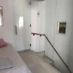 Fabulous 2 Bed-townhouse With Large Rooftop! 아파트