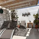 아파트 Fabulous 2 Bed-townhouse With Large Rooftop! *