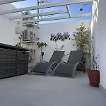 아파트 Fabulous 2 Bed-townhouse With Large Rooftop! *