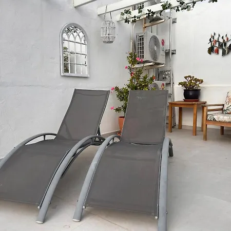 Fabulous 2 Bed-townhouse With Large Rooftop! Апартаменты *
