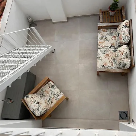Апартаменты Fabulous 2 Bed-townhouse With Large Rooftop!
