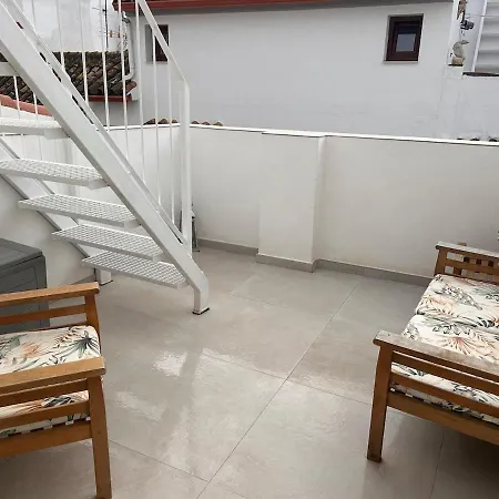 Fabulous 2 Bed-townhouse With Large Rooftop! Апартаменты *