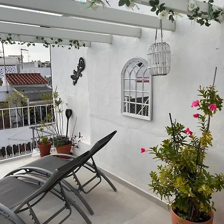 Fabulous 2 Bed-townhouse With Large Rooftop! Апартаменты *