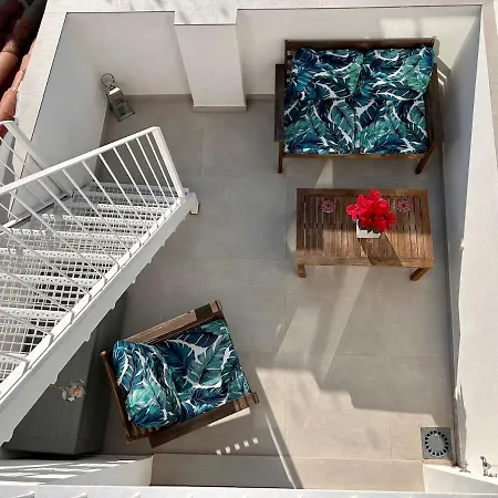 아파트 Fabulous 2 Bed-townhouse With Large Rooftop! 에스테포나